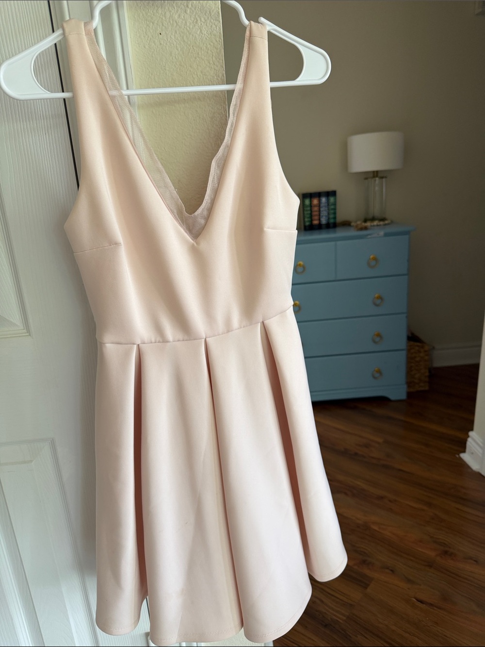 Classic V-Neck Pleated Skater Dress in Blush